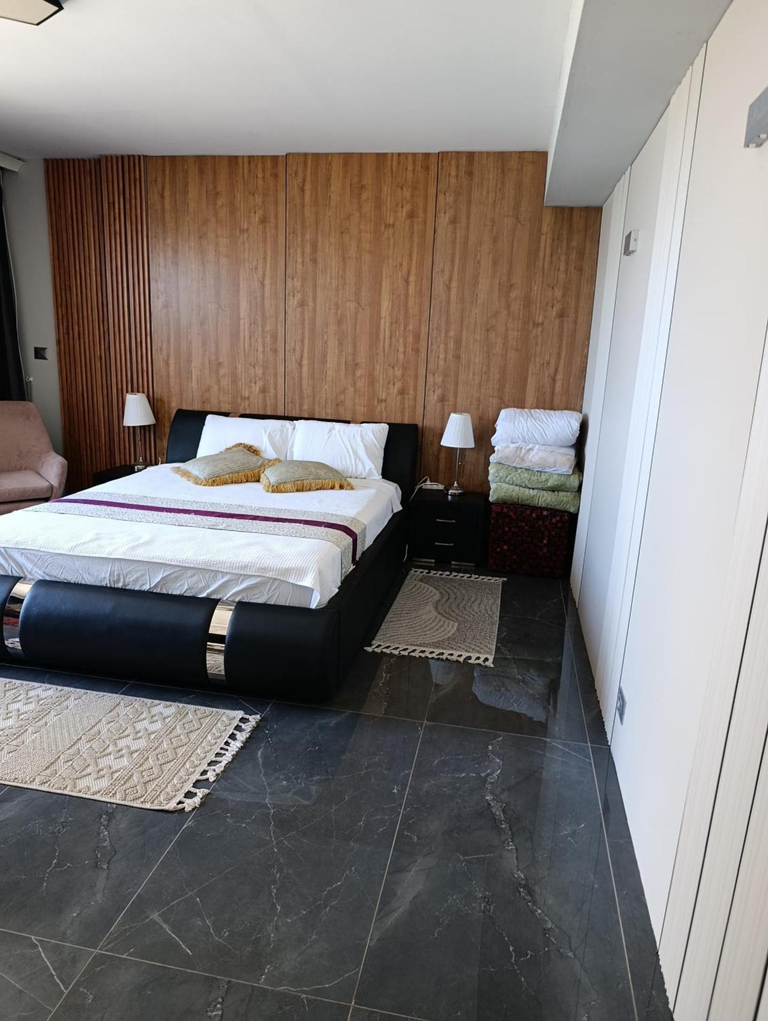 Penthouse Apartment On The Beach بات يام المظهر الخارجي الصورة
