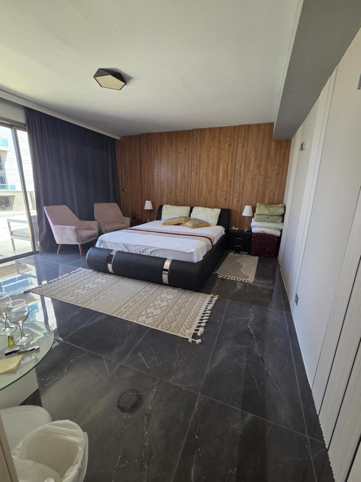 Penthouse Apartment On The Beach بات يام الغرفة الصورة